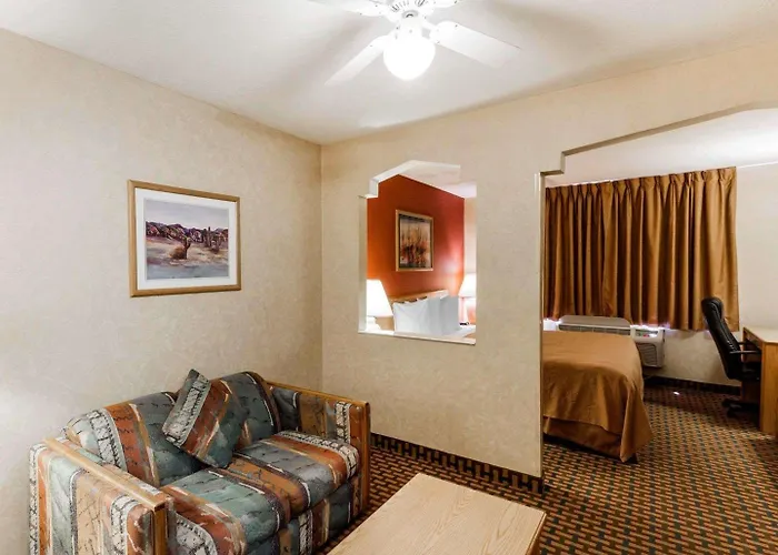 Comfort & Near Sun West 4* Surprise