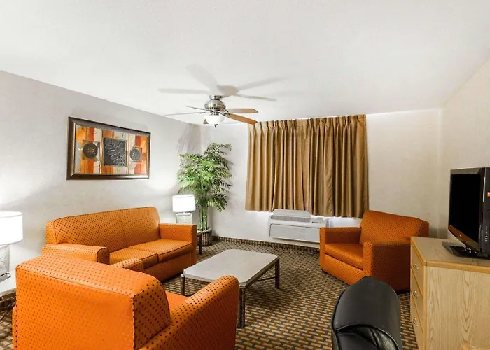 Comfort & Near Sun West 4* Surprise