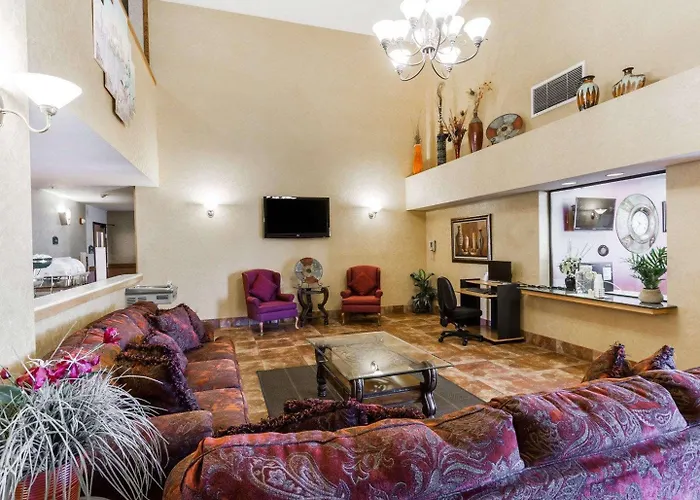 Comfort & Near Sun West 4*