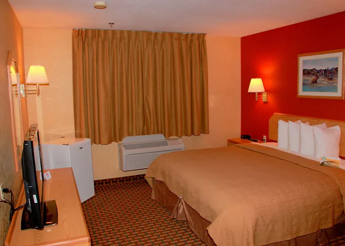 Comfort & Near Sun West 4*